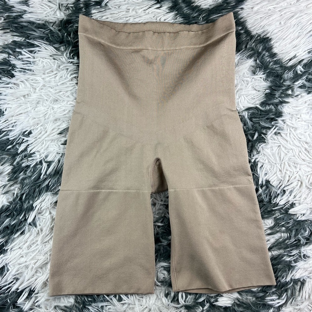 Spanx Women's High Waisted Mid-thigh Shorts Shapewear Bottom Nude Size XLarge